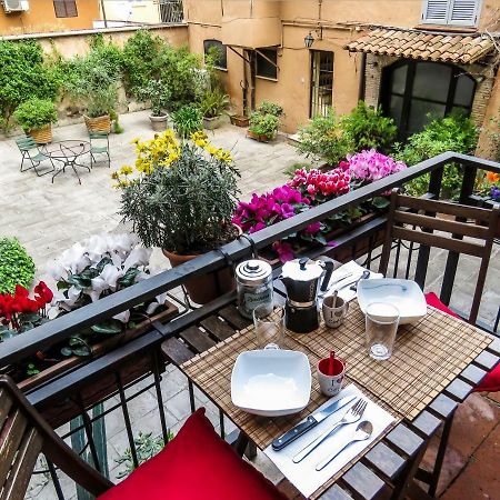 Casa Del Moro - Romantic Loft In Trastevere Bagian luar foto
