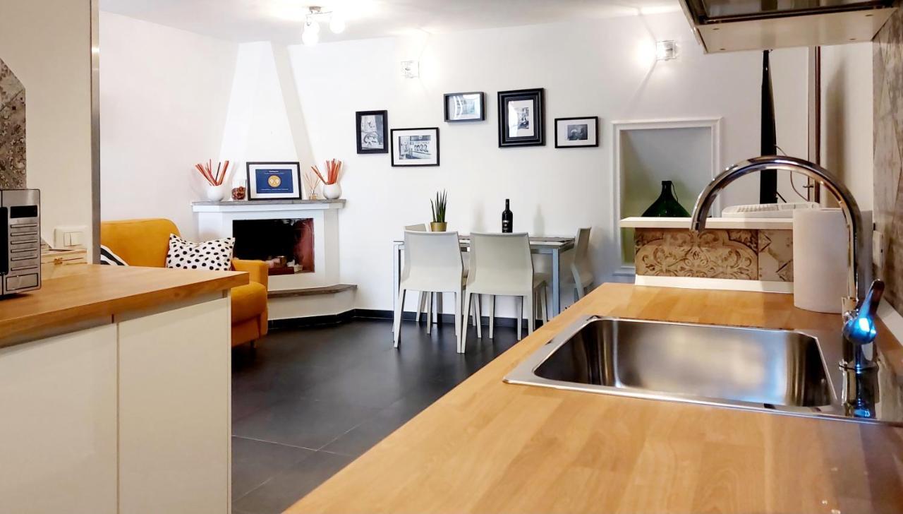 Casa Del Moro - Romantic Loft In Trastevere Bagian luar foto