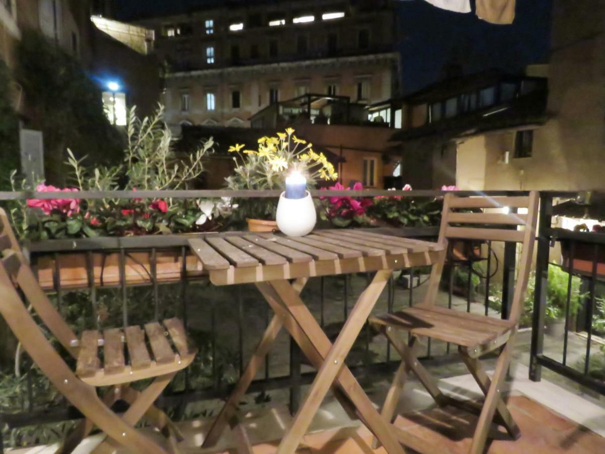 Casa Del Moro - Romantic Loft In Trastevere Bagian luar foto
