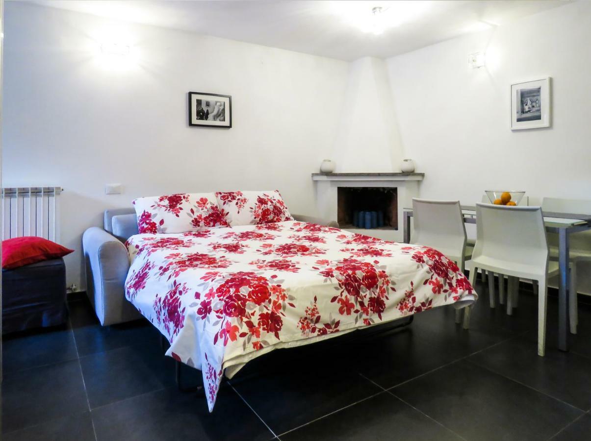 Casa Del Moro - Romantic Loft In Trastevere Bagian luar foto