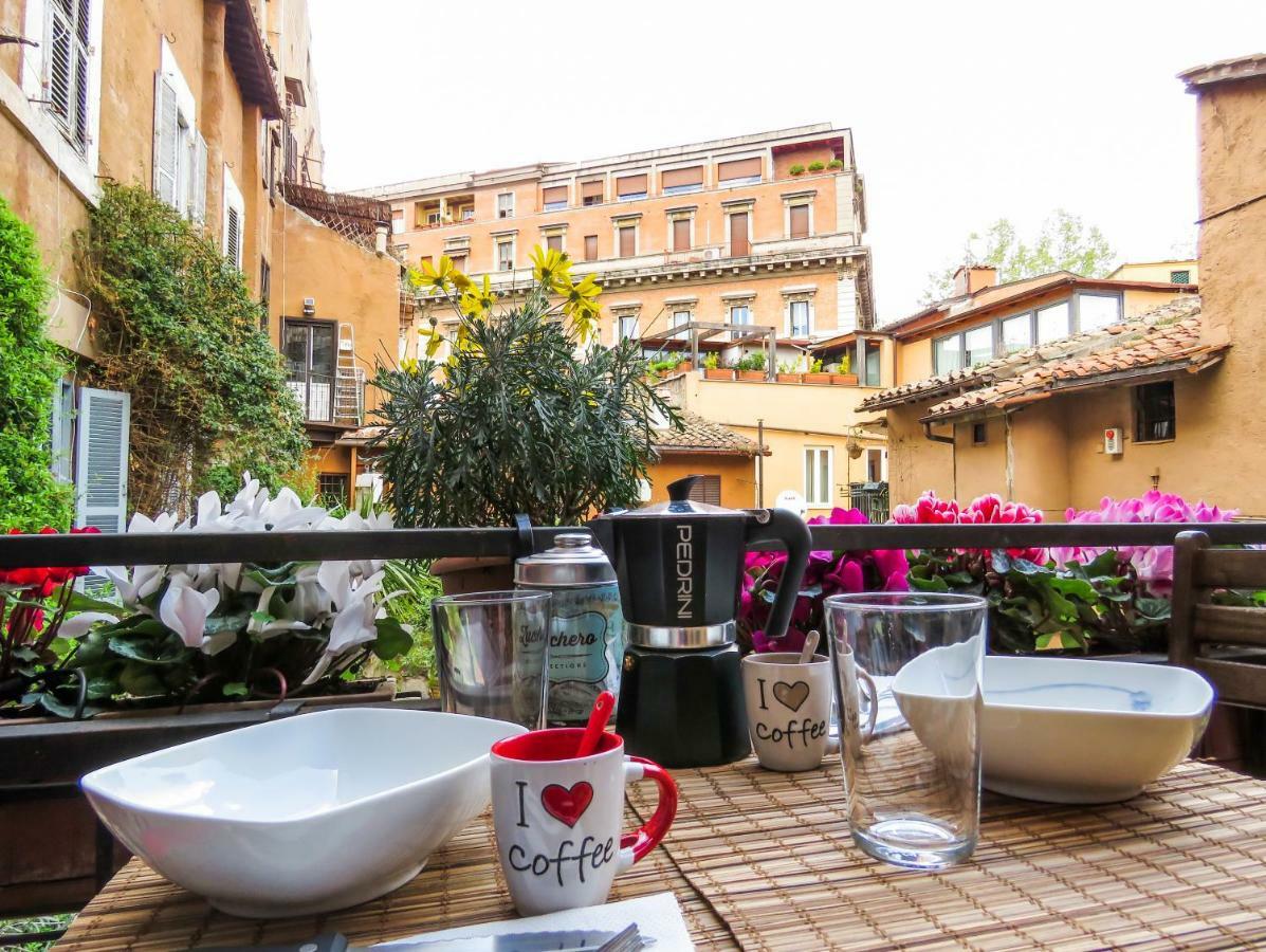 Casa Del Moro - Romantic Loft In Trastevere Bagian luar foto