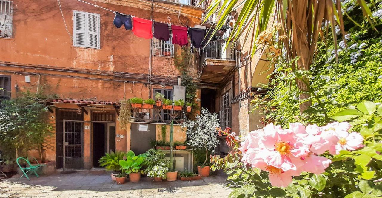 Casa Del Moro - Romantic Loft In Trastevere Bagian luar foto